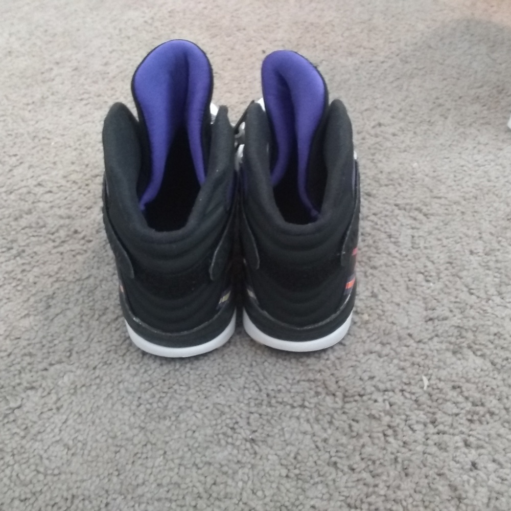 Jordan 8s - Picture 5 of 7